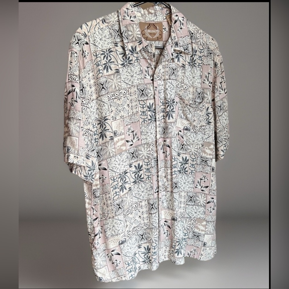 Bruno New York Rayon Hawaiian Button Up Shirt Size L Tan Primitive Palm Tree EUC